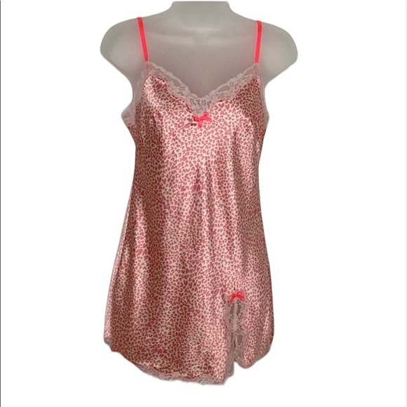 Victoria’s Secret hearts and lace trim slip dress size Small NWT - Picture 1 of 12
